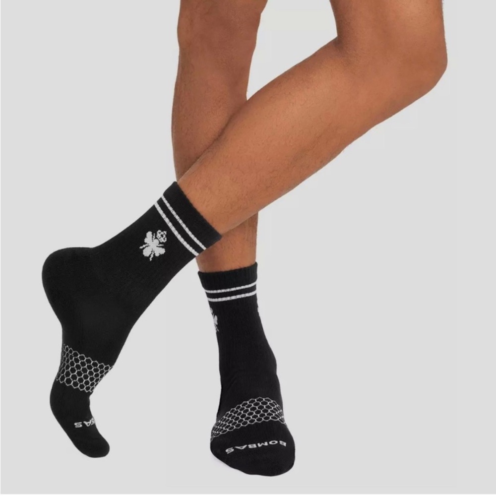NEW Bombas Black Medium Socks